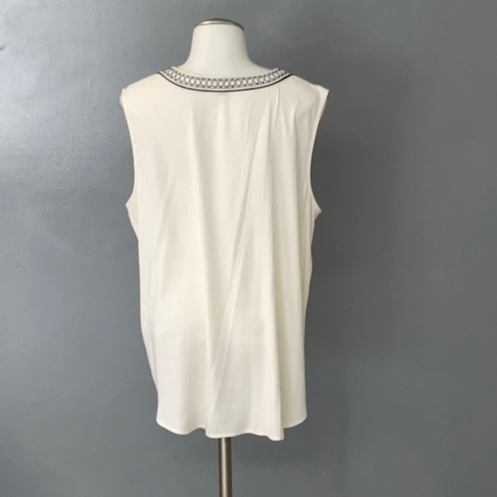 Ann Taylor Sleeveless Blouse - Picture 3 of 4
